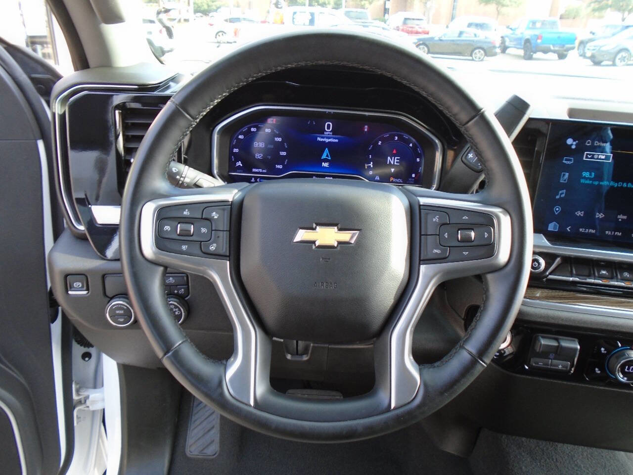 Used 2025 Chevrolet Silverado 1500 LT RWD image 15