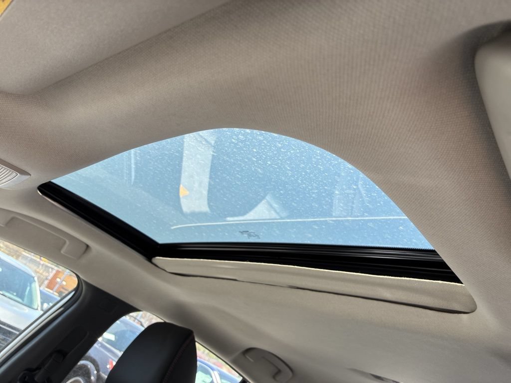 New 2026 Nissan Sentra SR w/ SR Premium Package FWD image 17