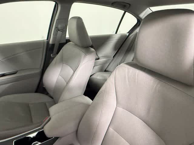 Used 2015 Honda Accord EX-L image 32