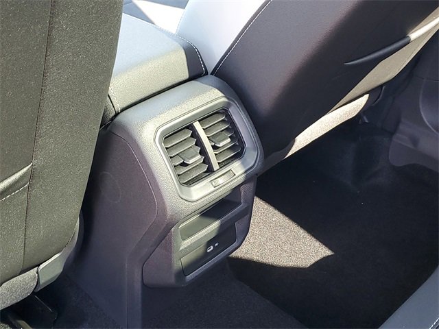 New 2025 Volkswagen Taos SE image 12