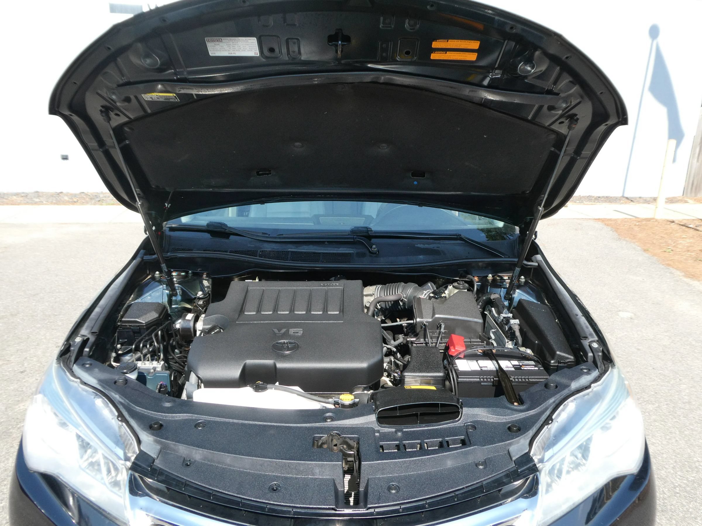 Used 2015 Toyota Camry XLE FWD image 36