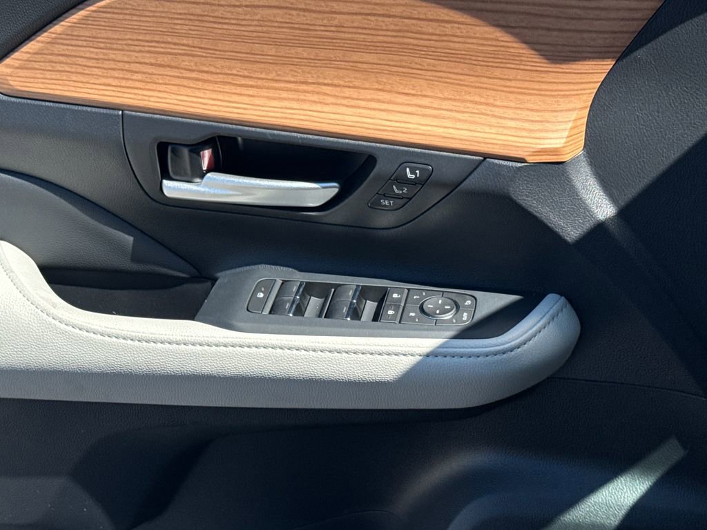 New 2026 Toyota Grand Highlander AWD image 32