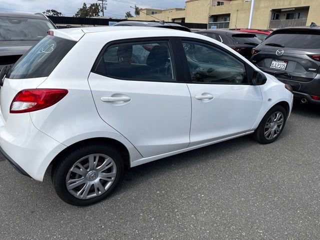 Used 2014 MAZDA MAZDA2 Sport FWD image 5
