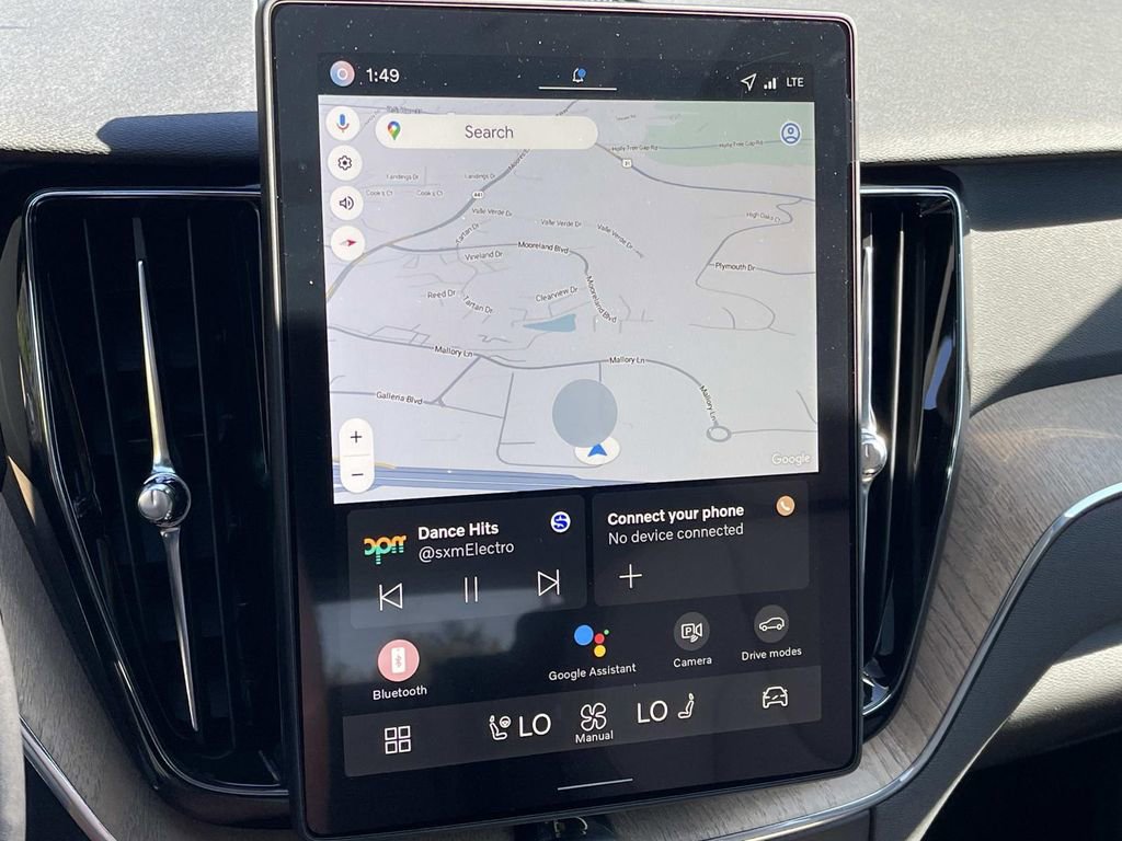 New 2026 Volvo XC60 B5 Plus w/ Climate Package image 27