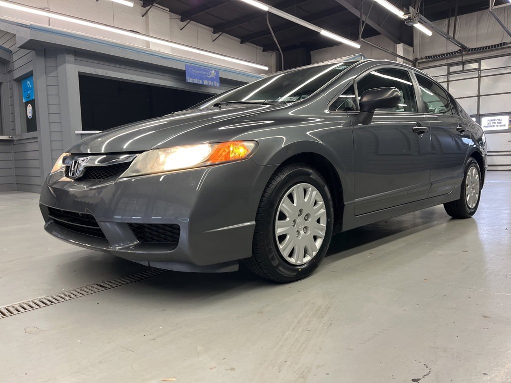 Used 2011 Honda Civic DX-VP image 3