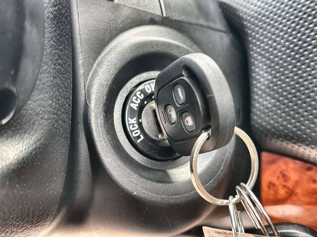 Used 2009 Chevrolet Aveo LT w/ Power and Convenience Package FWD image 15