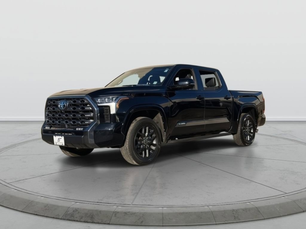Used 2022 Toyota Tundra Platinum AWD/4WD image 3