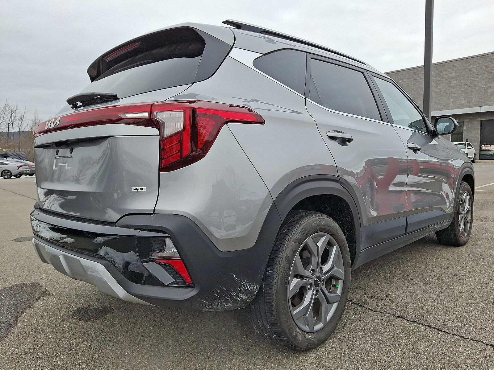 Used 2024 Kia Seltos S image 6