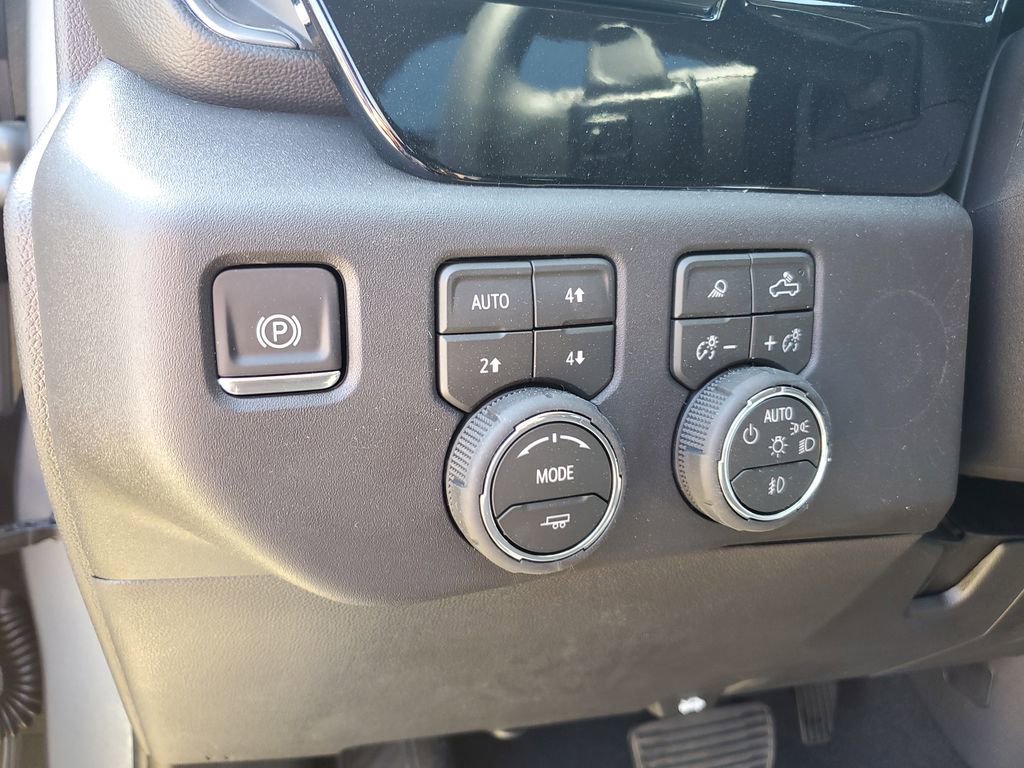 New 2026 Chevrolet Silverado 1500 LT Trail Boss w/ Safety Package image 25