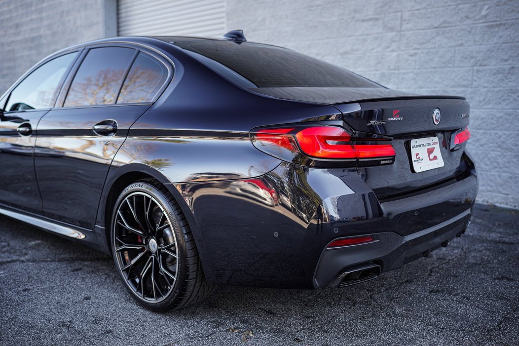 Used 2023 BMW M550i xDrive w/ Dynamic Handling Package image 12