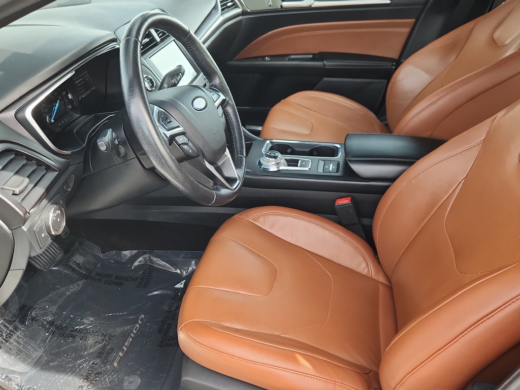 Used 2020 Ford Fusion Titanium FWD image 7
