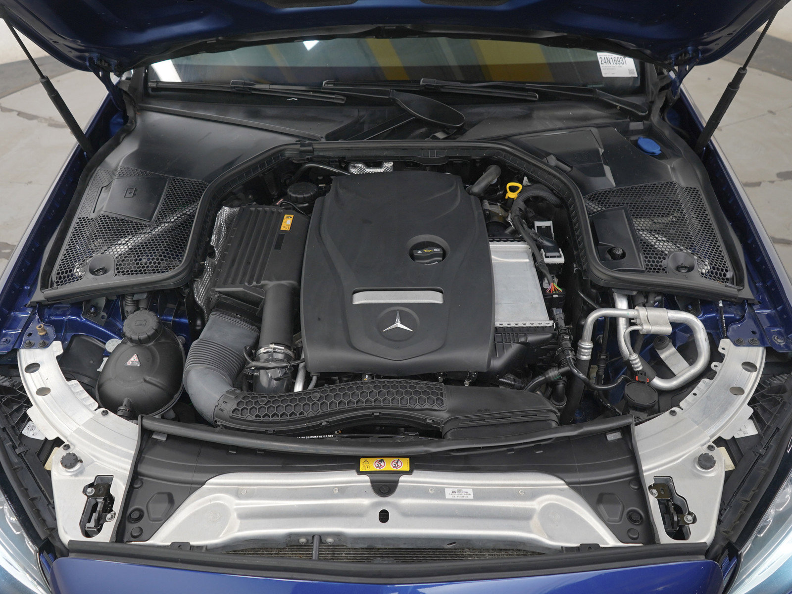 Used 2017 Mercedes-Benz C 300 4MATIC Sedan image 29