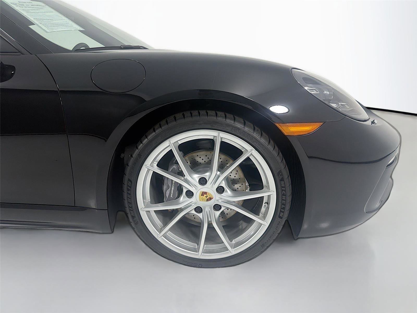 Used 2021 Porsche 718 Boxster RWD image 26