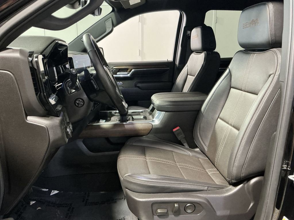 Used 2024 Chevrolet Silverado 1500 High Country w/ Midnight Edition image 14