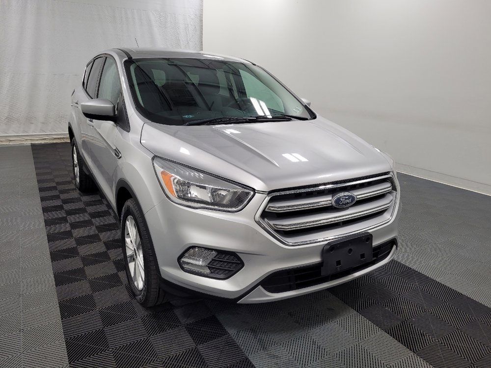Used 2017 Ford Escape SE w/ SE Cold Weather Package image 13