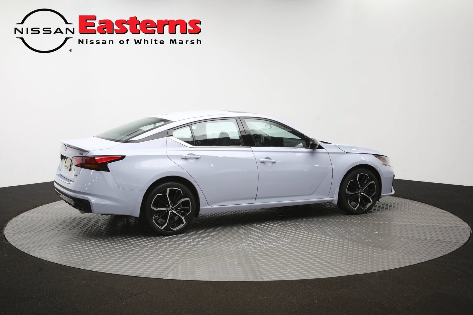 Used 2023 Nissan Altima 2.5 SR AWD/4WD image 41