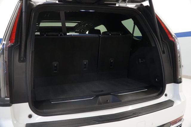 Used 2023 Cadillac Escalade Premium Luxury Platinum AWD/4WD image 6