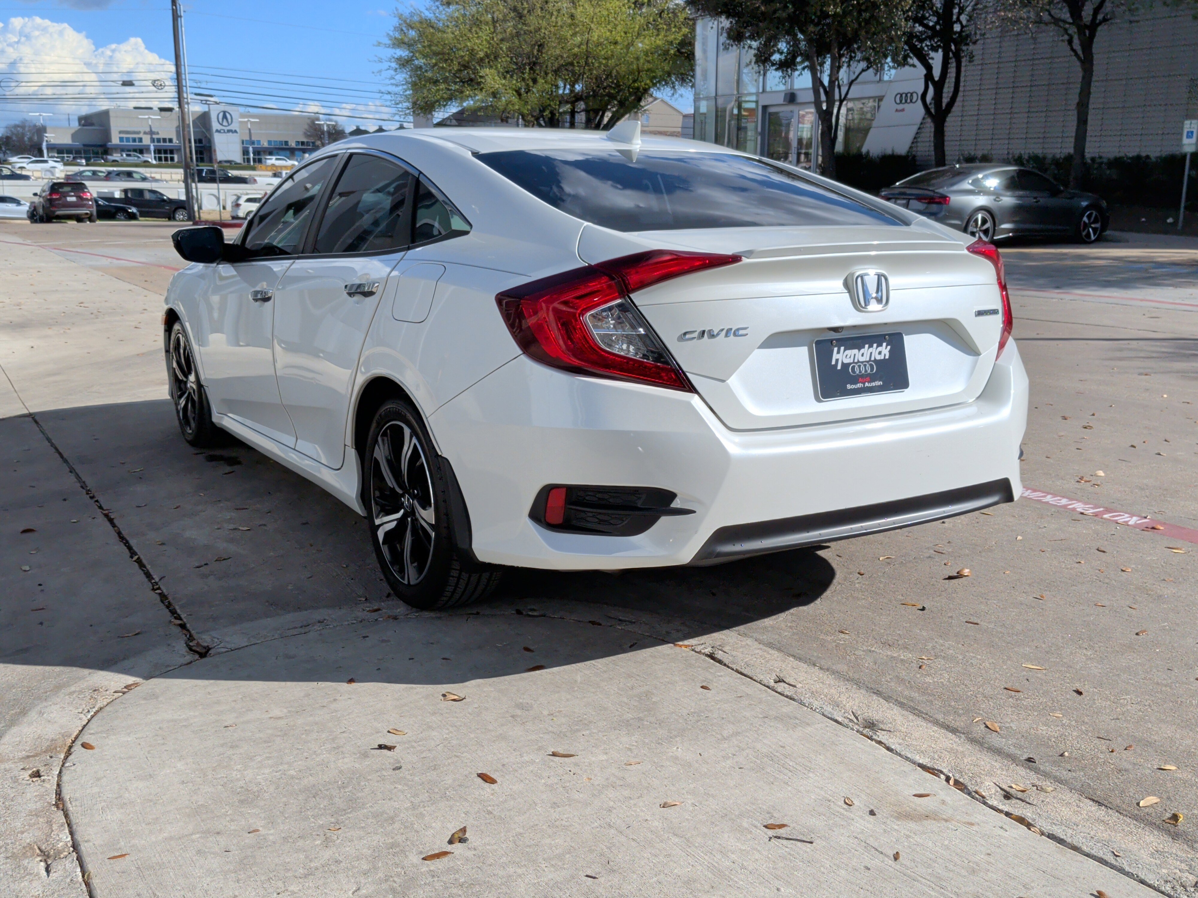 Used 2016 Honda Civic Touring image 8
