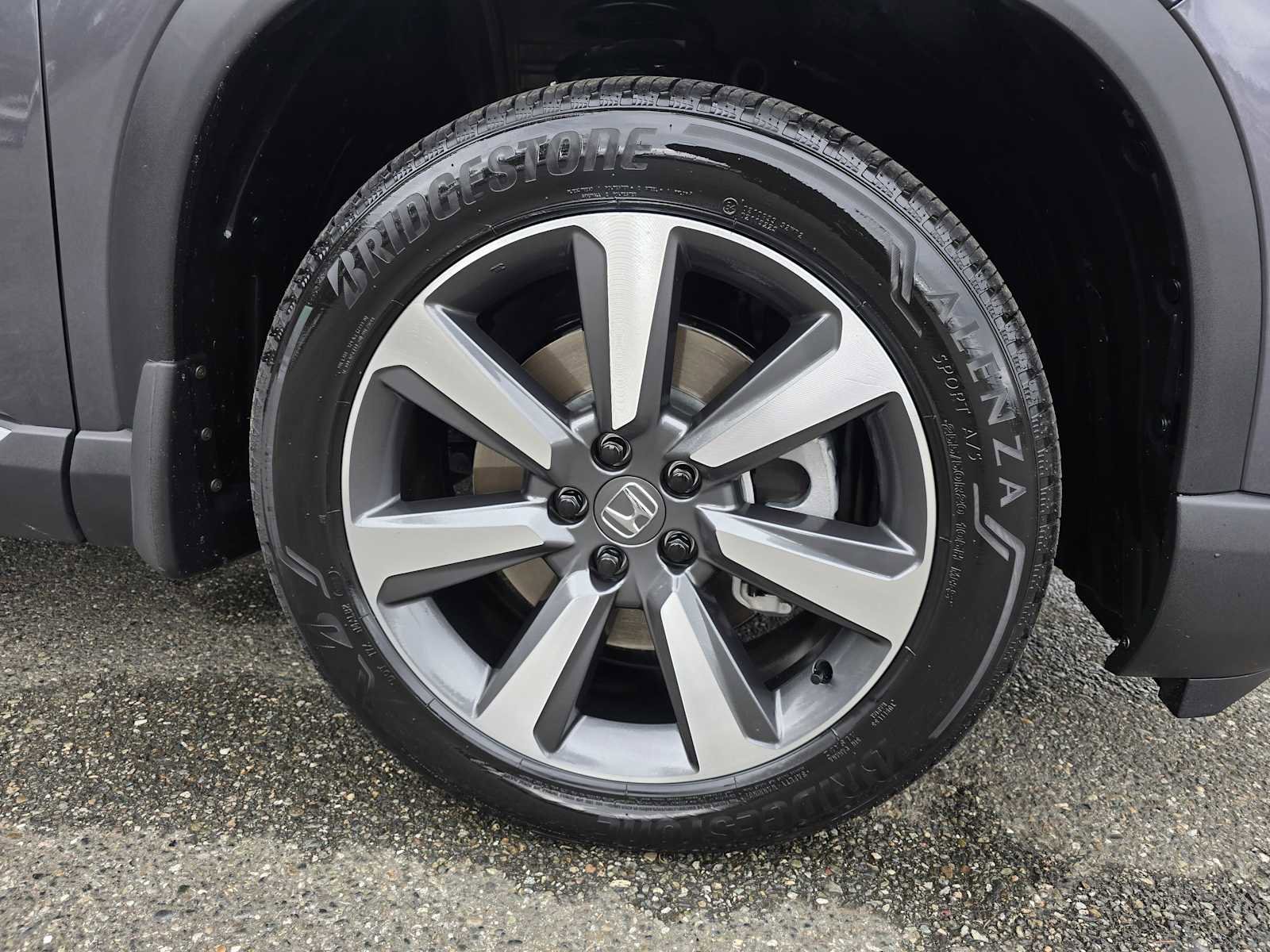 Used 2025 Honda Pilot Elite image 11