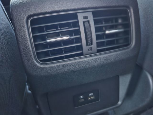 Certified 2021 Nissan Rogue SV image 26