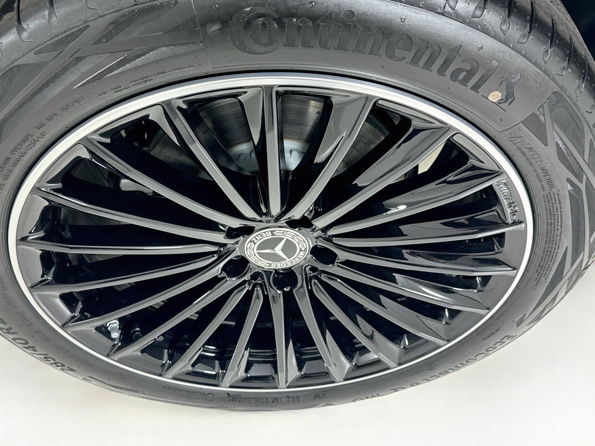 New 2027 Mercedes-Benz GLC 300 4MATIC image 34