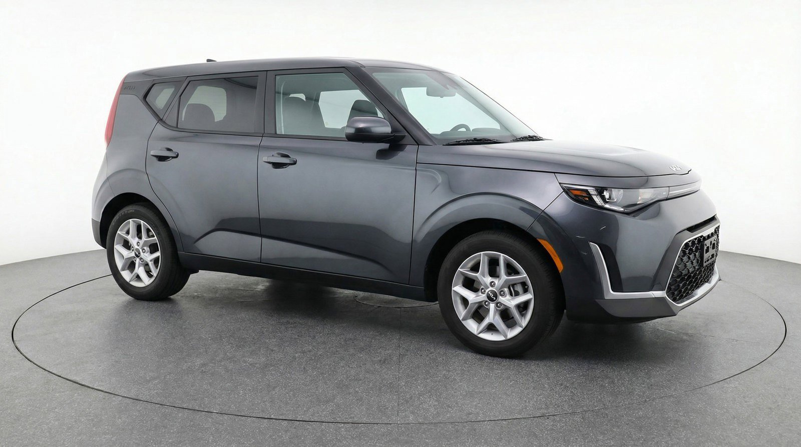 Used 2025 Kia Soul LX w/ LX Technology Package FWD image 1