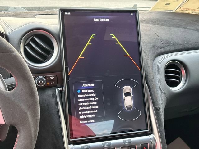 Used 2011 Nissan GT-R Premium image 28