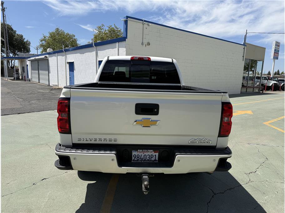 Used 2014 Chevrolet Silverado 1500 High Country w/ High Country Premium Package AWD/4WD image 7