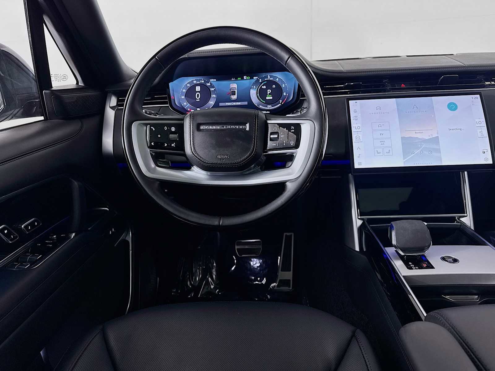 Certified 2025 Land Rover Range Rover Autobiography image 22