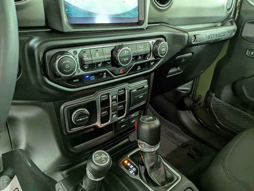 Certified 2023 Jeep Wrangler Unlimited w/ Sun & Screen Package AWD/4WD image 26
