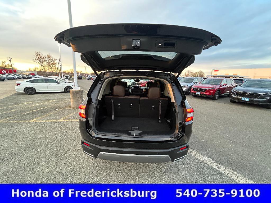 Used 2026 Honda Pilot Elite image 12