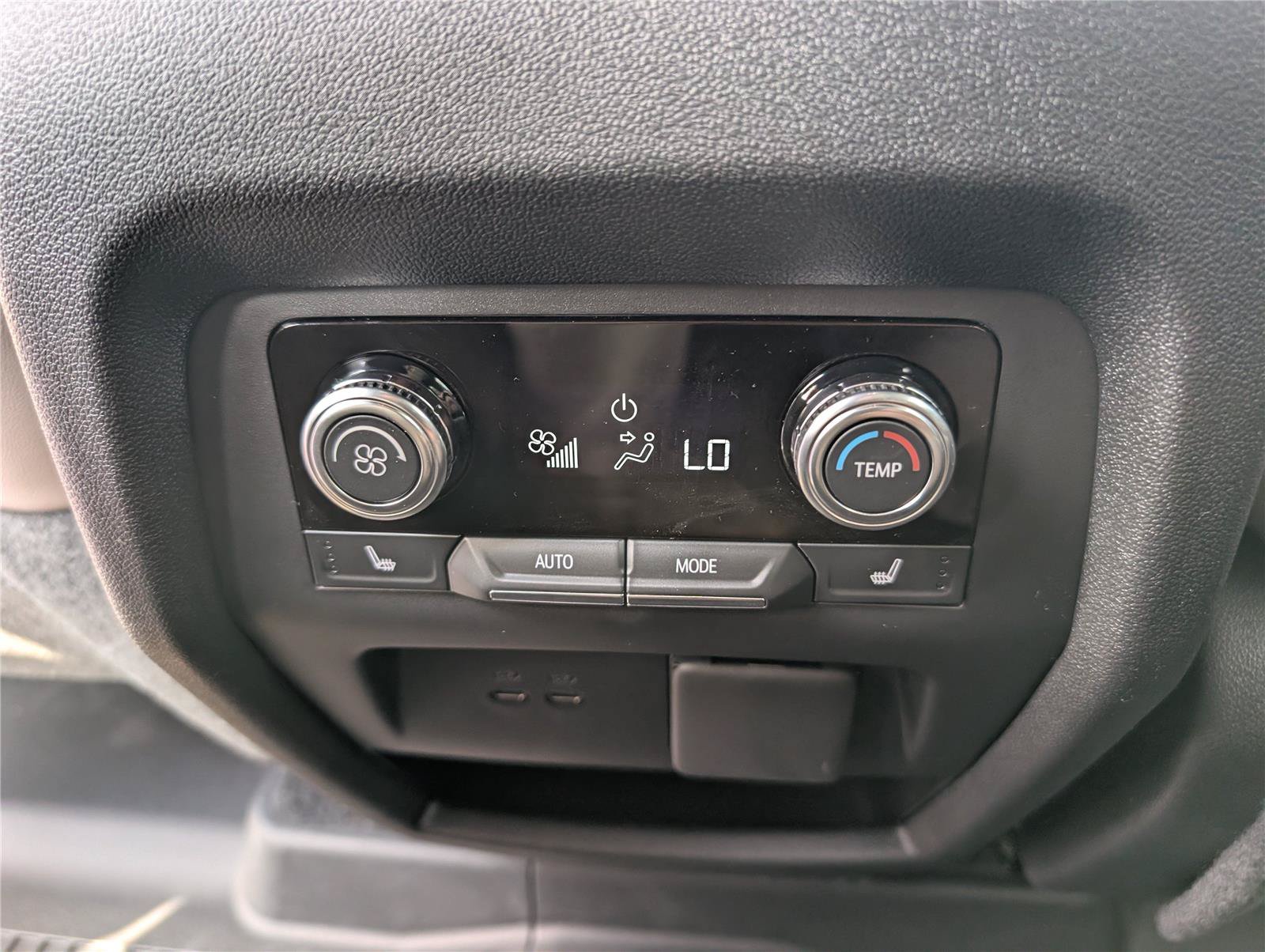 New 2026 GMC Acadia Elevation w/ Elevation Premium Package FWD image 31