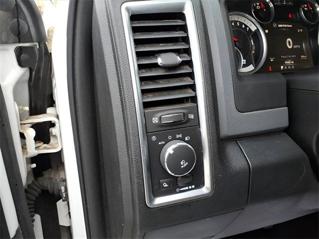 Used 2015 RAM 1500 Outdoorsman image 13
