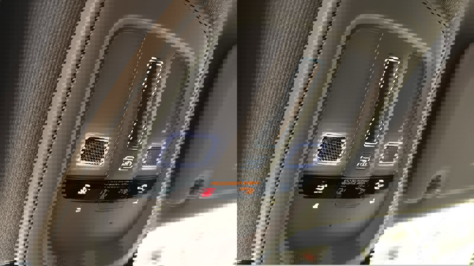 Used 2026 Volvo XC40 B5 Plus w/ Protection Package Premier image 20