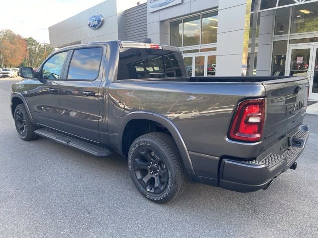 New 2026 RAM 1500 4x4 Crew Cab image 4