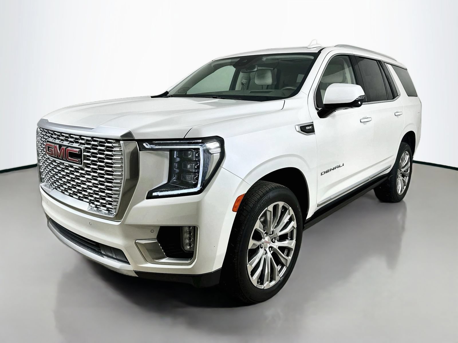 Used 2023 GMC Yukon Denali w/ LPO, Floor Liner Package
