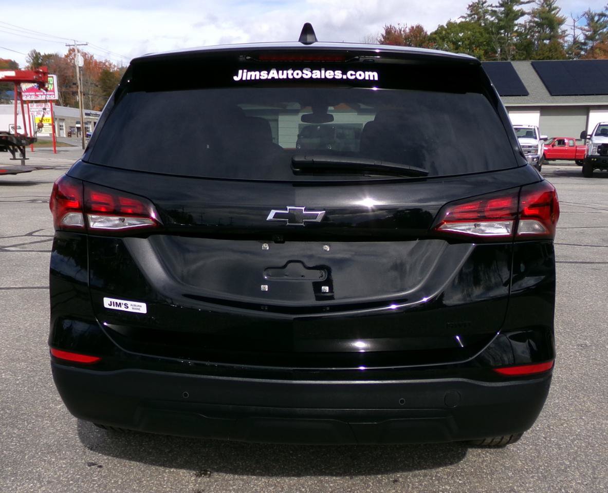 Used 2024 Chevrolet Equinox LS w/ LS Convenience Package AWD/4WD image 4