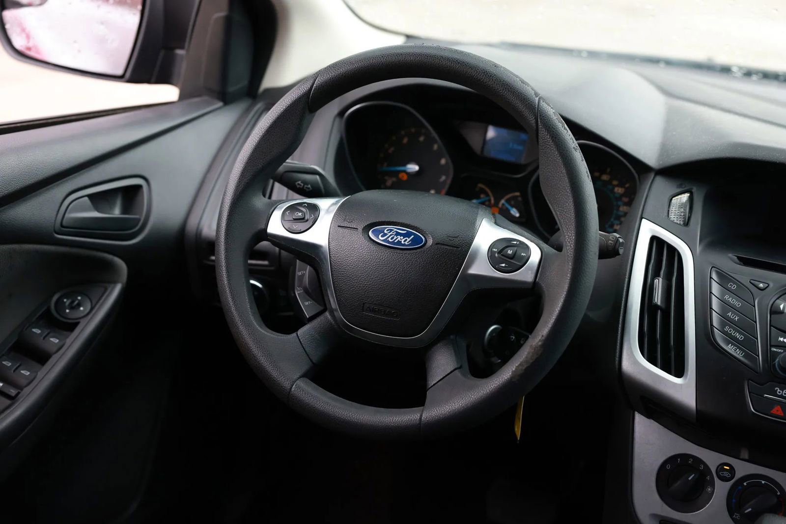 Used 2012 Ford Focus SE image 28