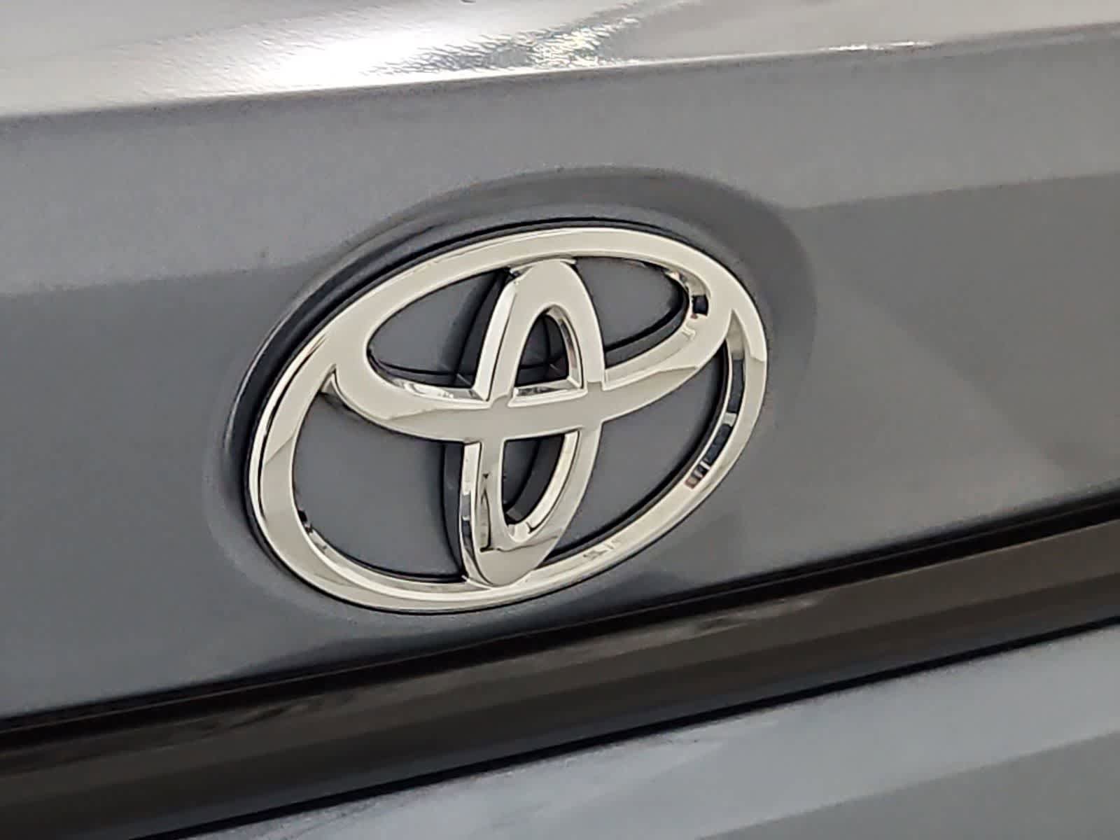 Used 2022 Toyota Corolla LE FWD image 11