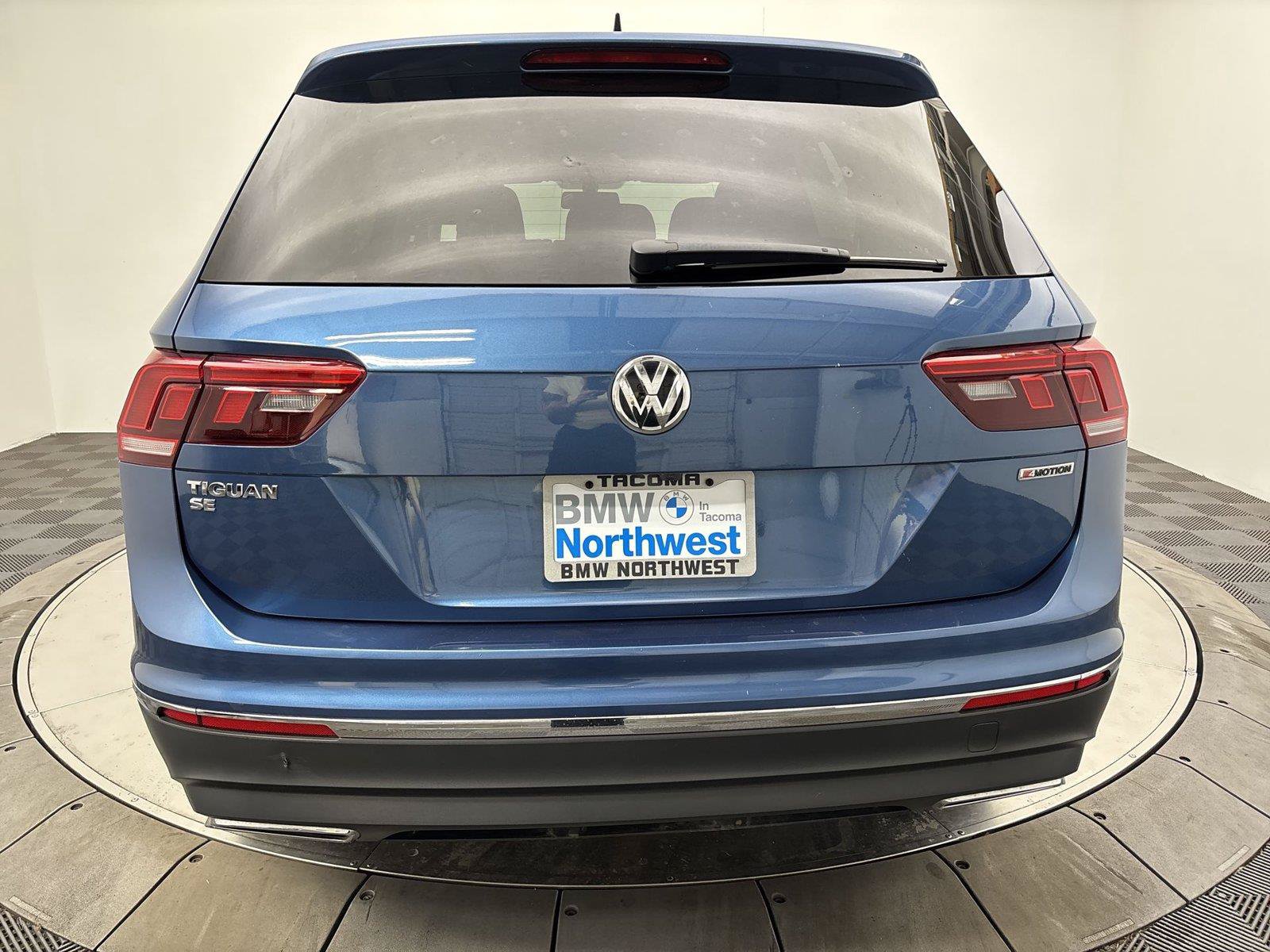 Used 2020 Volkswagen Tiguan SE w/ Panoramic Sunroof Package AWD/4WD image 15