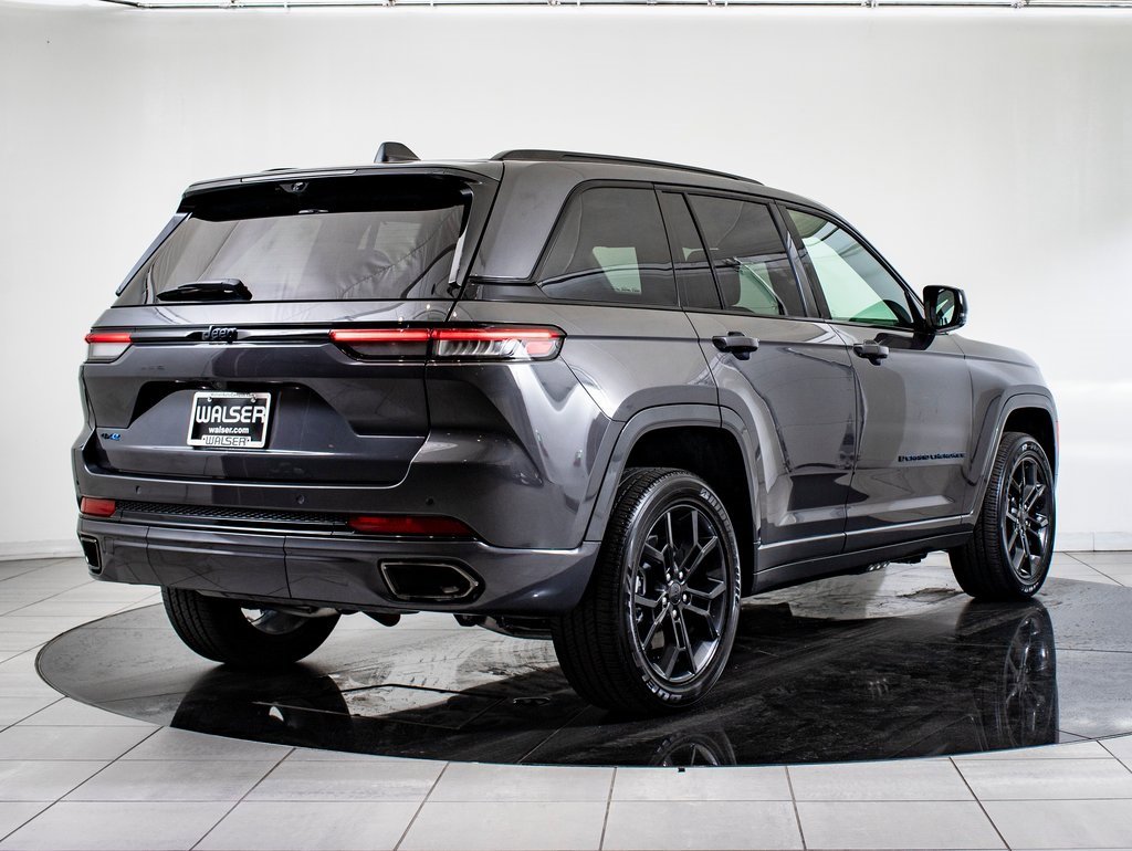 Used 2024 Jeep Grand Cherokee Limited 4xe image 7