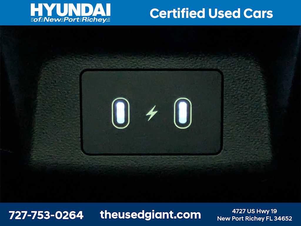Used 2025 Hyundai Tucson SE image 15