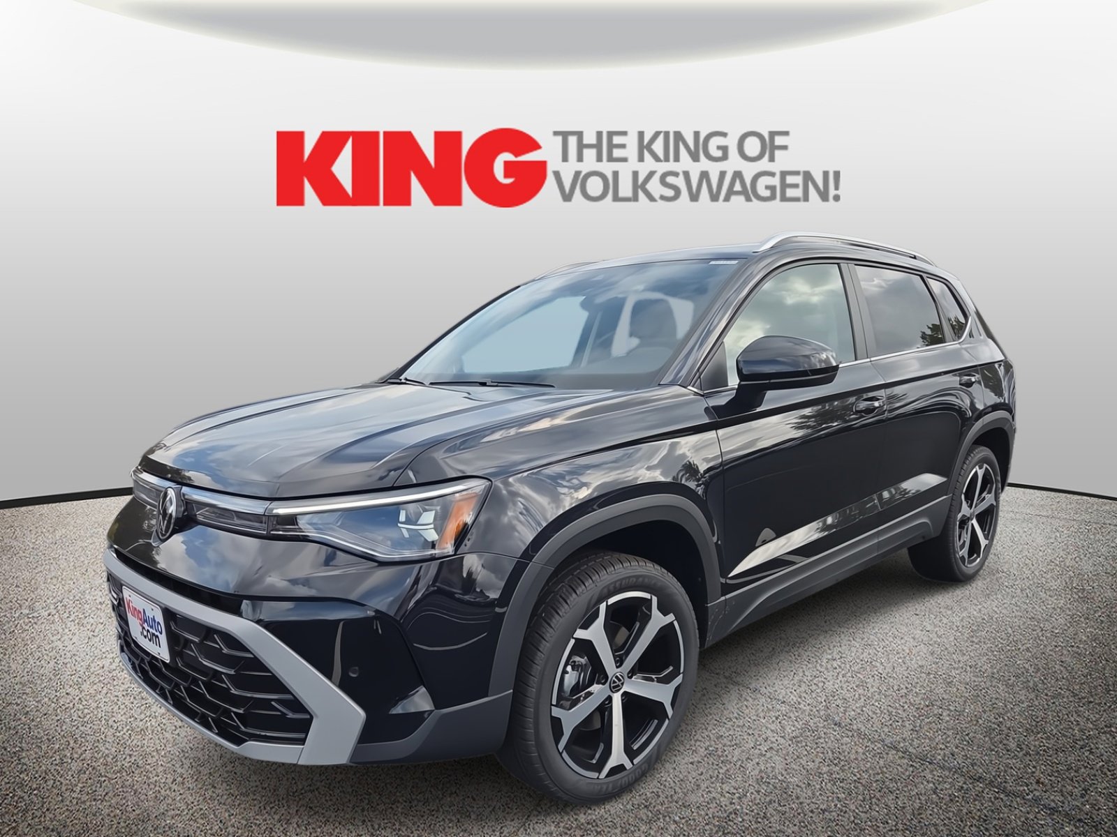 New 2025 Volkswagen Taos SEL image 8