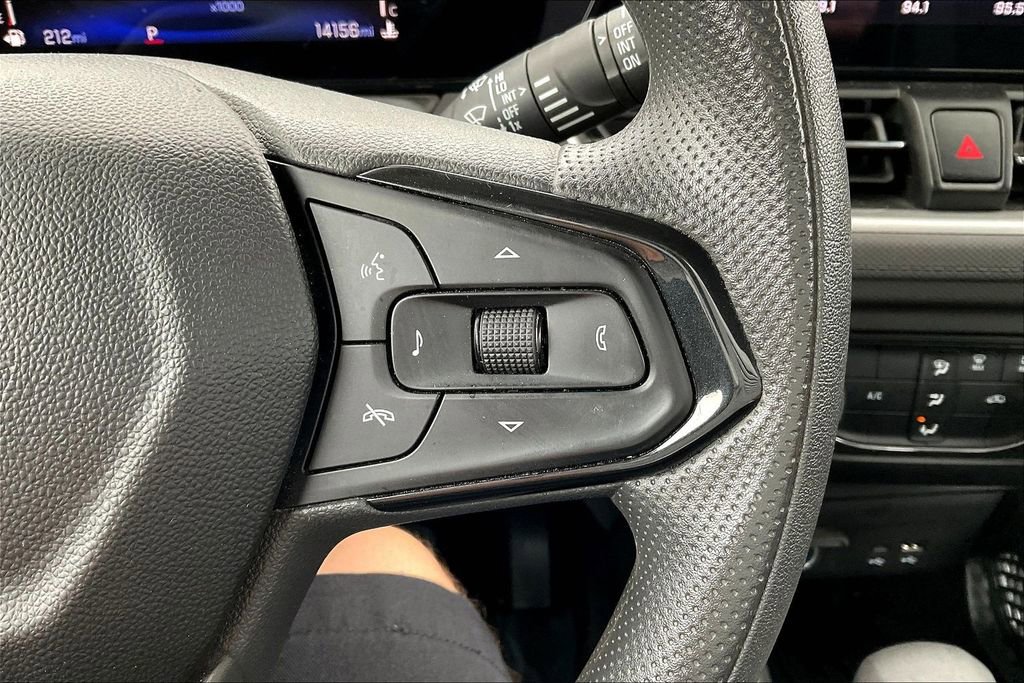 Used 2025 Chevrolet TrailBlazer LS w/ LS Convenience Package image 21