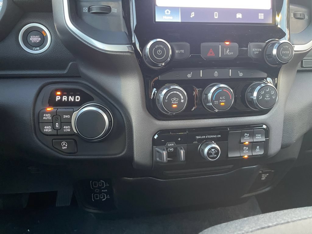 New 2026 RAM 1500 Big Horn AWD/4WD image 11