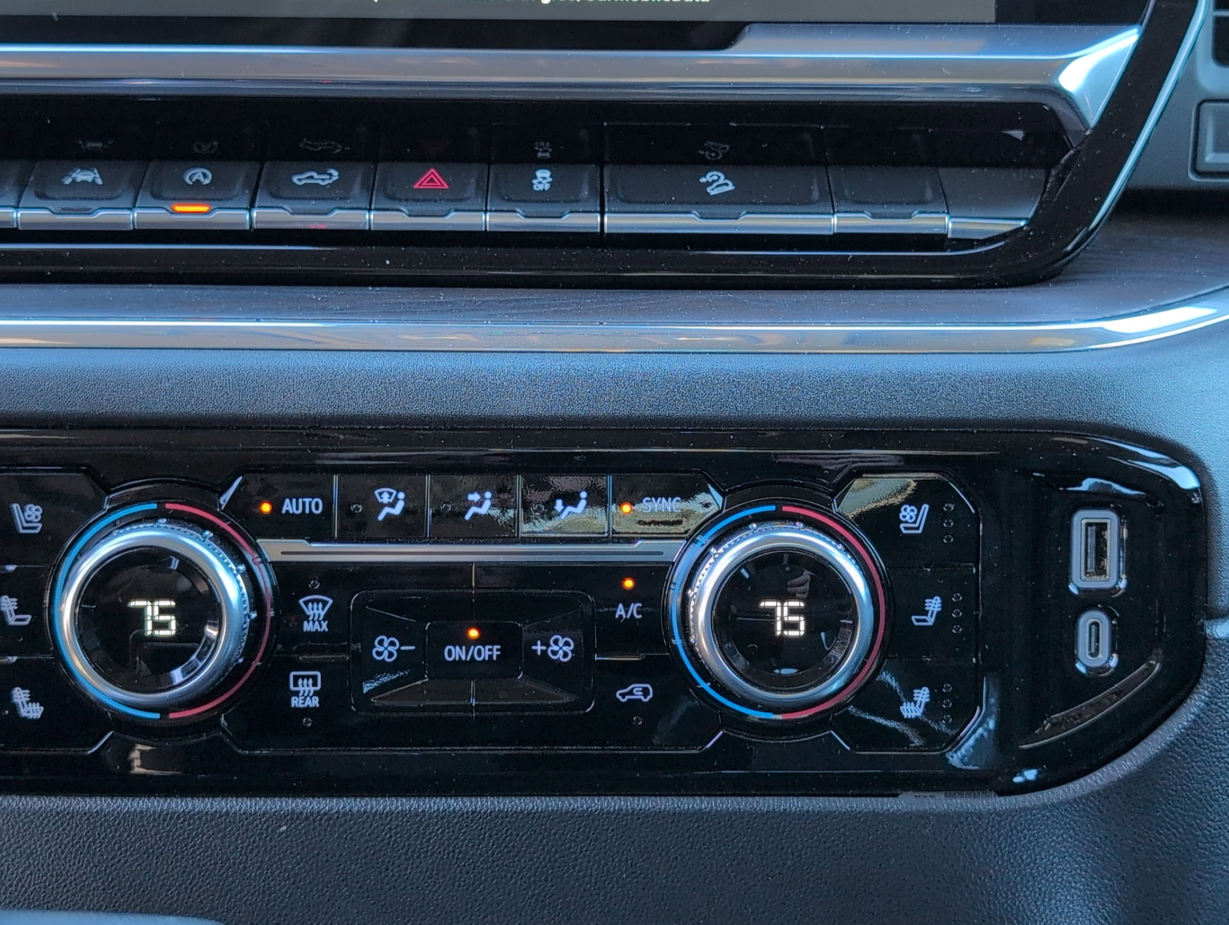 Used 2024 GMC Sierra 1500 SLT w/ SLT Premium Package image 20