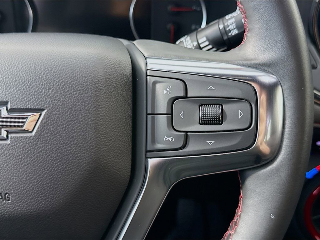 Used 2025 Chevrolet Blazer RS w/ Driver Confidence II Package image 12