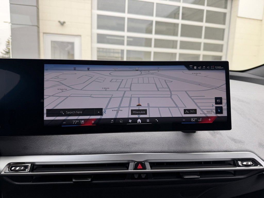 New 2026 BMW iX xDrive45 w/ M Sport Package image 32