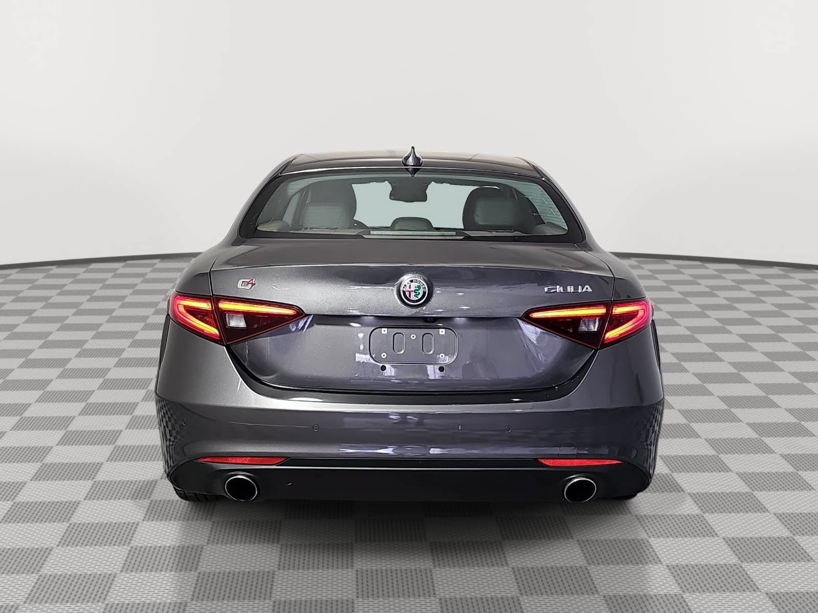 Used 2017 Alfa Romeo Giulia Ti w/ TI Performance Package AWD/4WD image 7