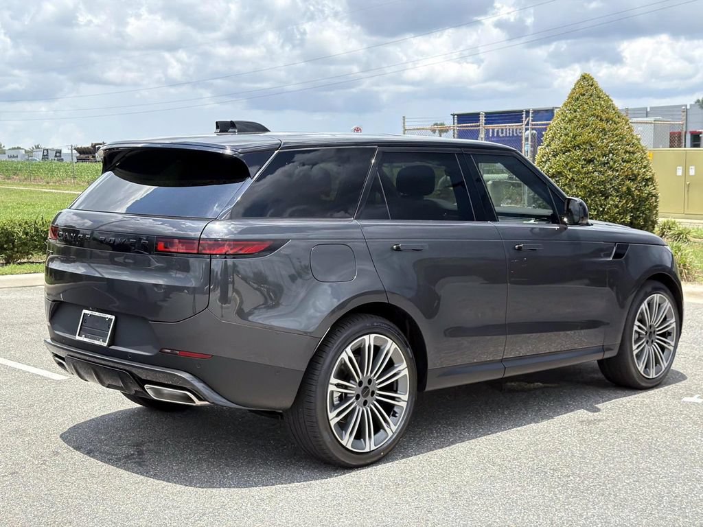 New 2026 Land Rover Range Rover Sport SE AWD/4WD image 5